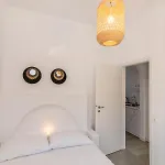 Apartment Sail