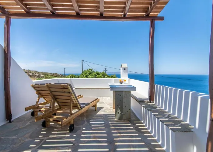 Sail * Agios Romanos